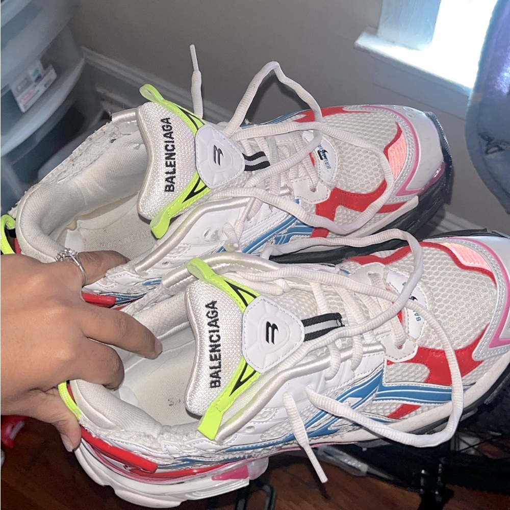 balenciaga runners